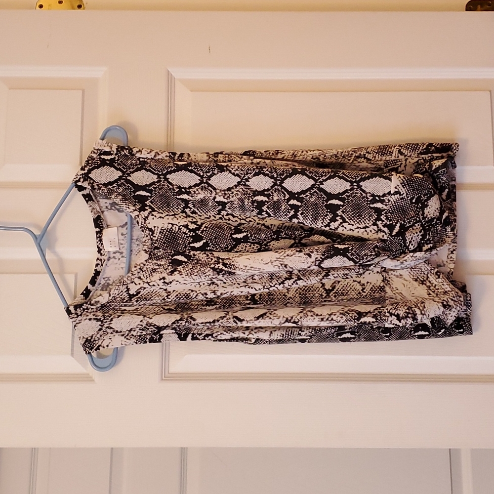 Snake print, knotted front tank top